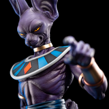 Gros plan du visage et du regard de Beerus