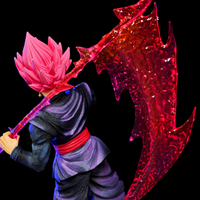Détail de la faux d'énergie translucide de Goku Black