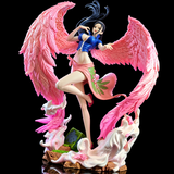 Figurine Nico Robin après l’ellipse avec grandes ailes roses