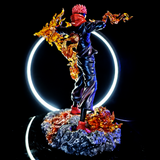 Vue arrière de la figurine Sukuna Fuga avec flammes translucides